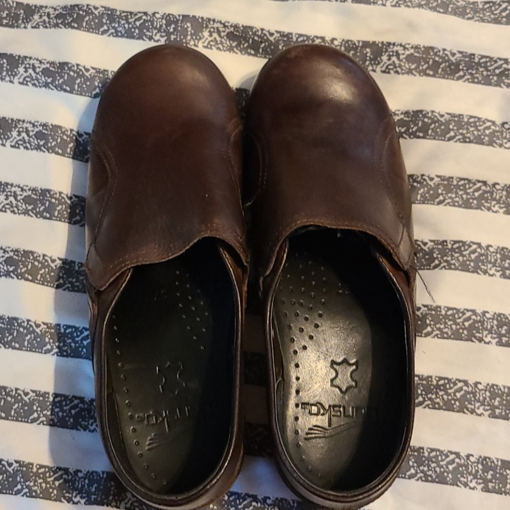Dansko nursing clogs
